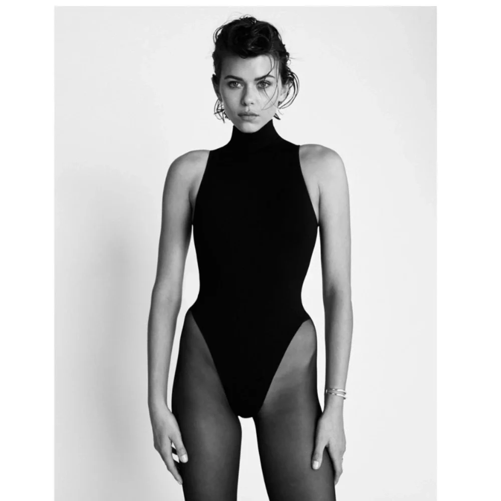 NWT ETERNE SLEEVELESS TURTLENECK BODYSUIT BLACK M/L - Picture 1 of 9